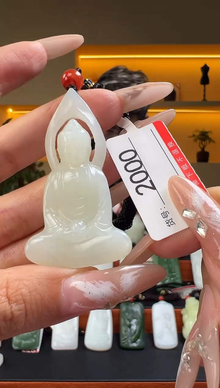 颈饰未镶嵌和田玉1