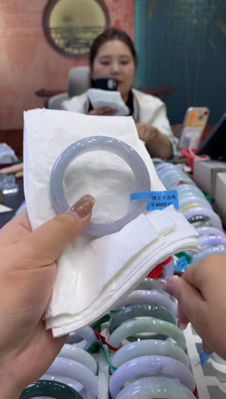 【闪购商品】翡翠手镯未镶嵌多人005355