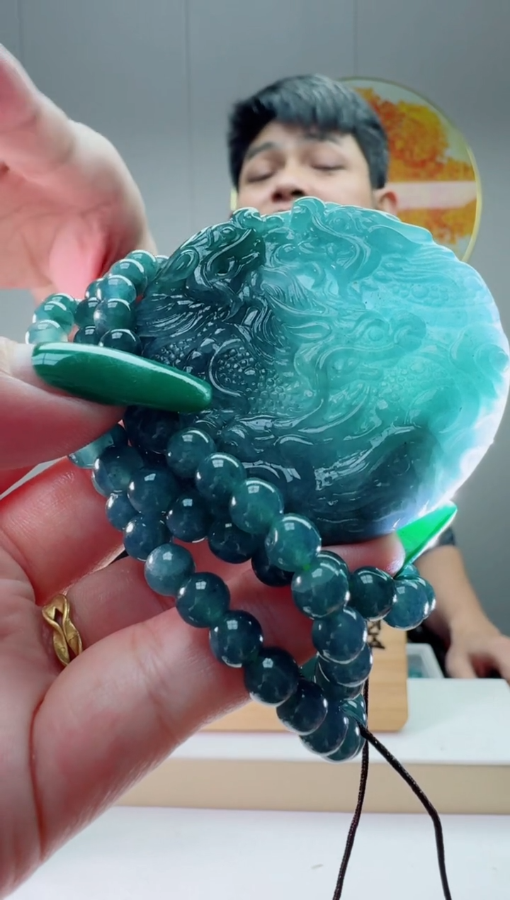 翡翠未镶嵌颈饰多样性随机发其一