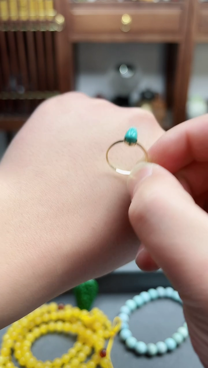 【闪购商品】绿松石戒指18K金镶嵌18k金松石貔貅戒指 GW