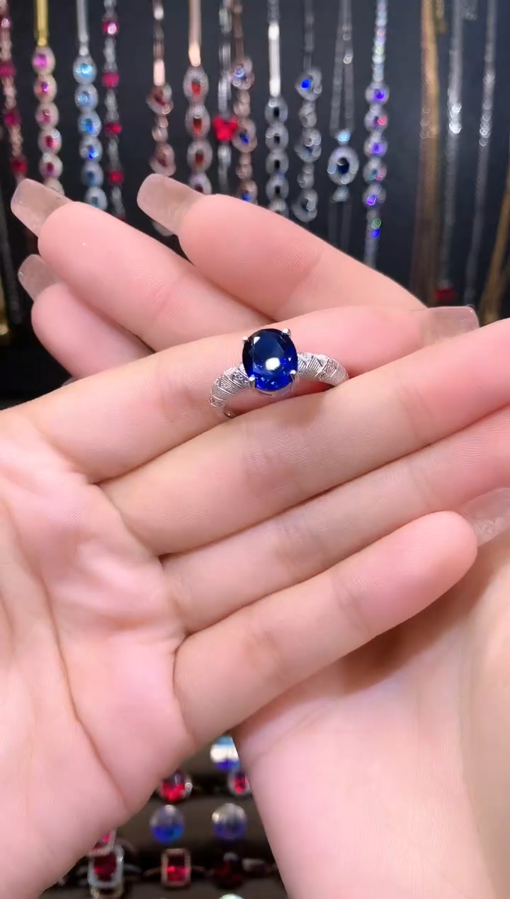 【闪购商品】蓝宝石戒指银S925镶嵌银色810