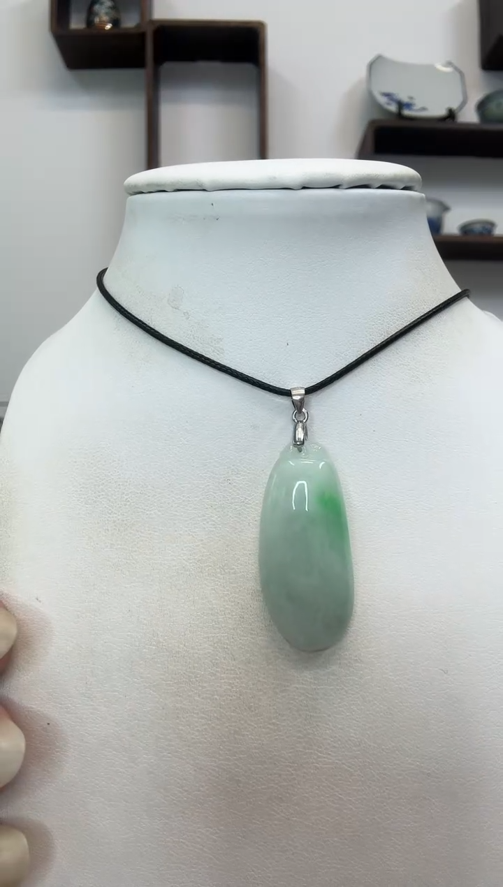 颈饰银S925镶嵌翡翠福瓜