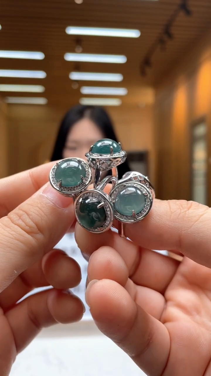 翡翠未镶嵌颈饰多样性发货（只发一件）x4