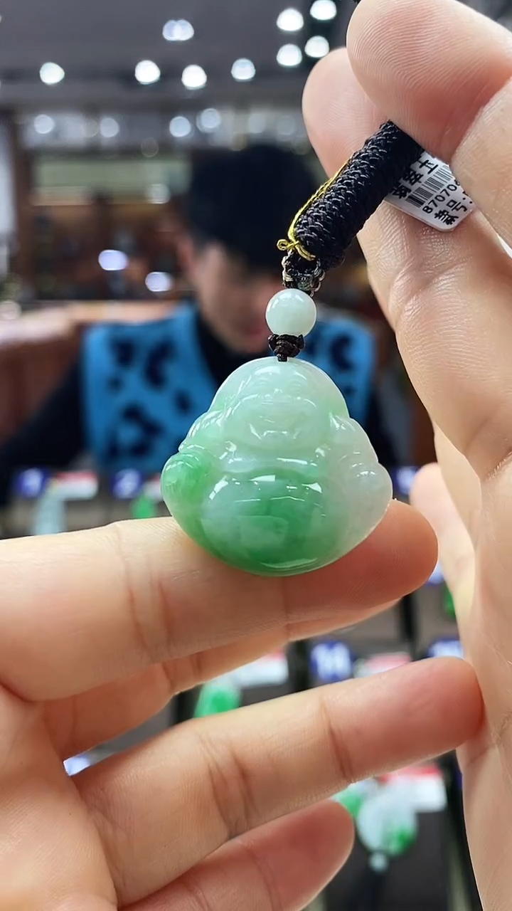 颈饰未镶嵌翡翠佛公