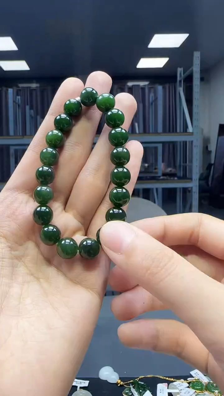 手串未镶嵌和田玉1