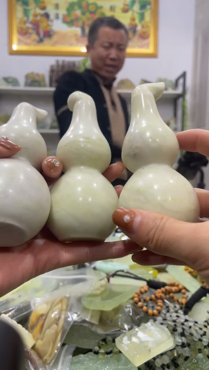 【闪购商品】岫玉手把件未镶嵌多样性发货其中发一件