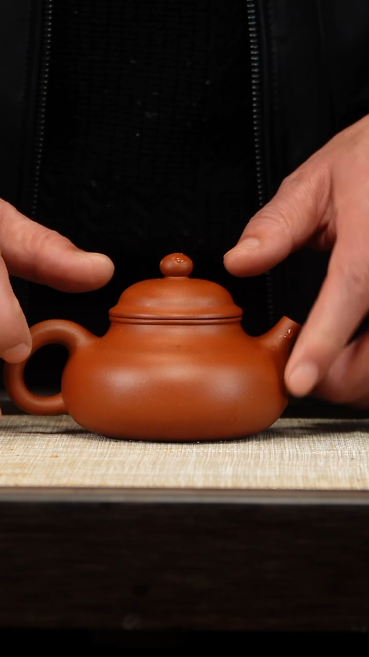 茶壶紫砂朱泥容天