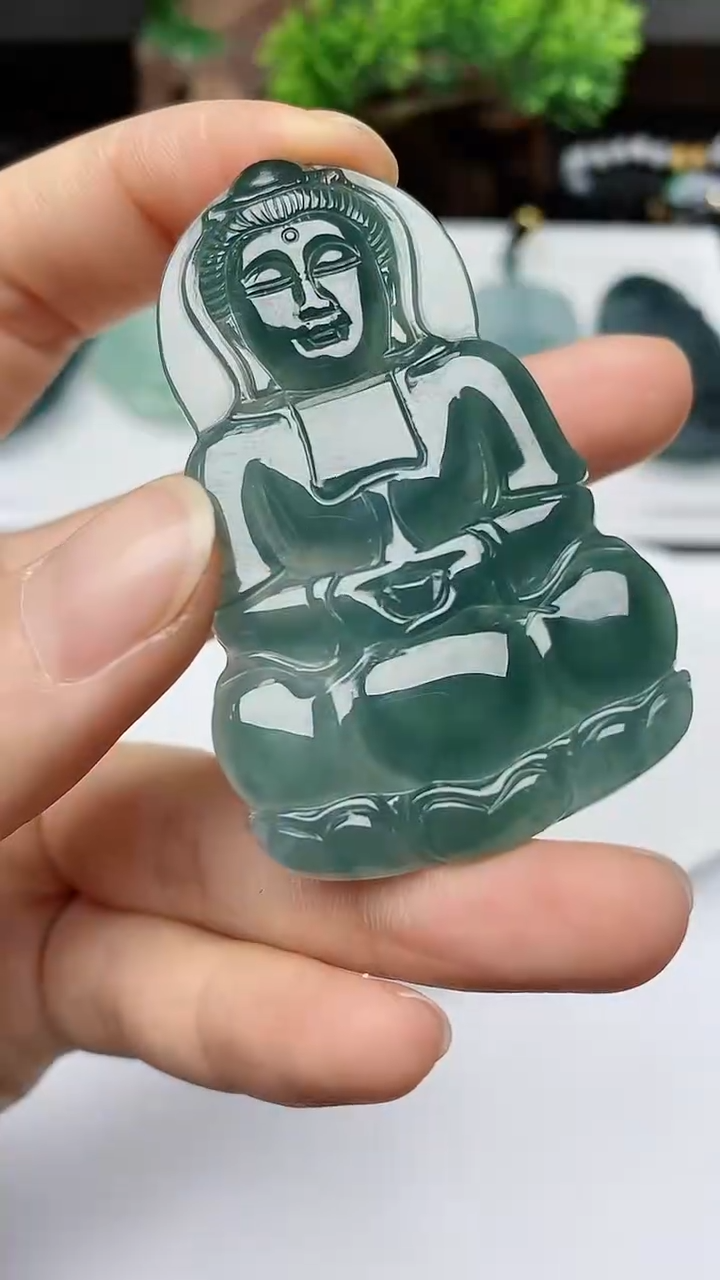 【闪购商品】翡翠颈饰未镶嵌