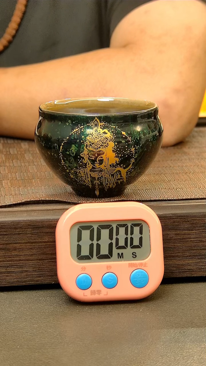 茶盏佳*381=。。。。。