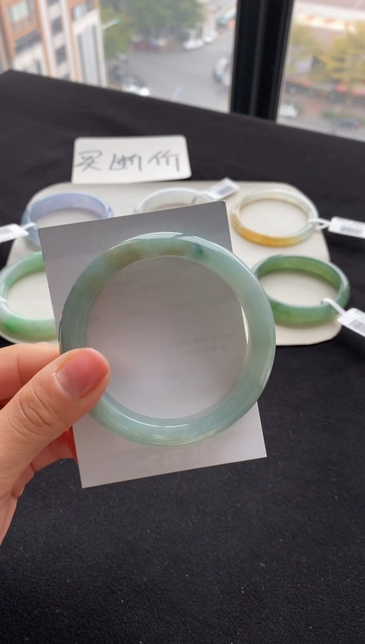 【闪购商品】翡翠手镯未镶嵌56正圈--不退不换