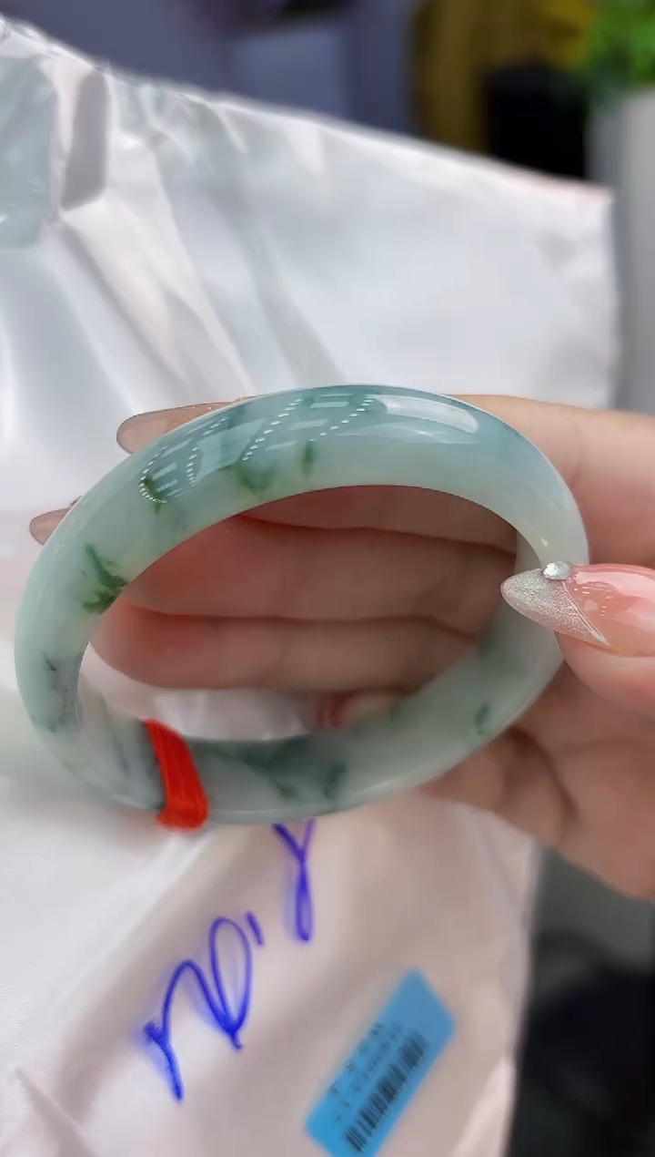 【闪购商品】翡翠手镯未镶嵌翡翠手镯