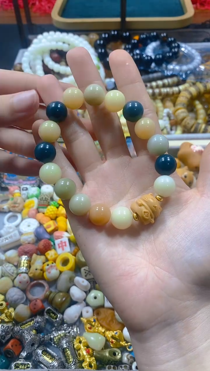 【闪购商品】菩提根/象牙果吊坠手串0001