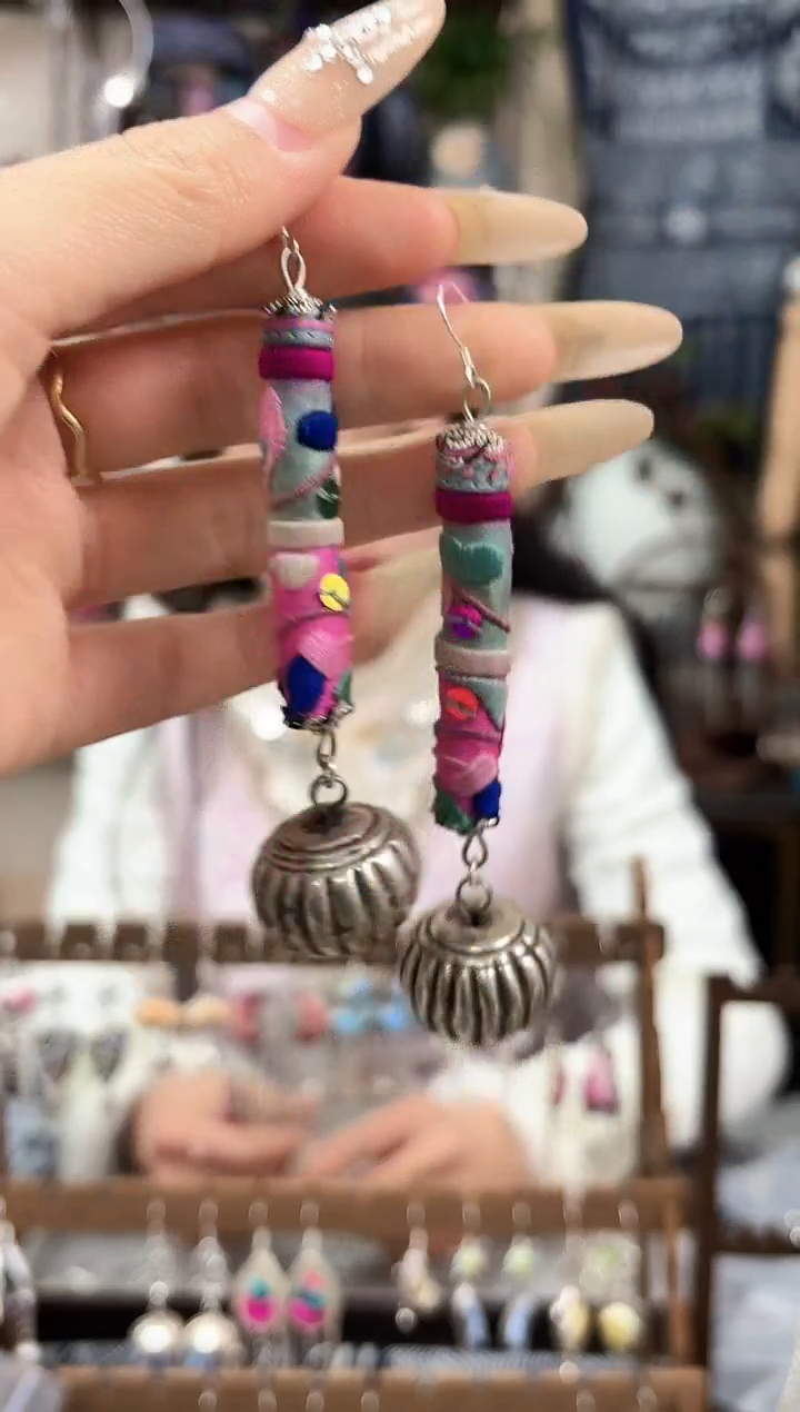 织绣民族风非遗老绣苗银饰品424