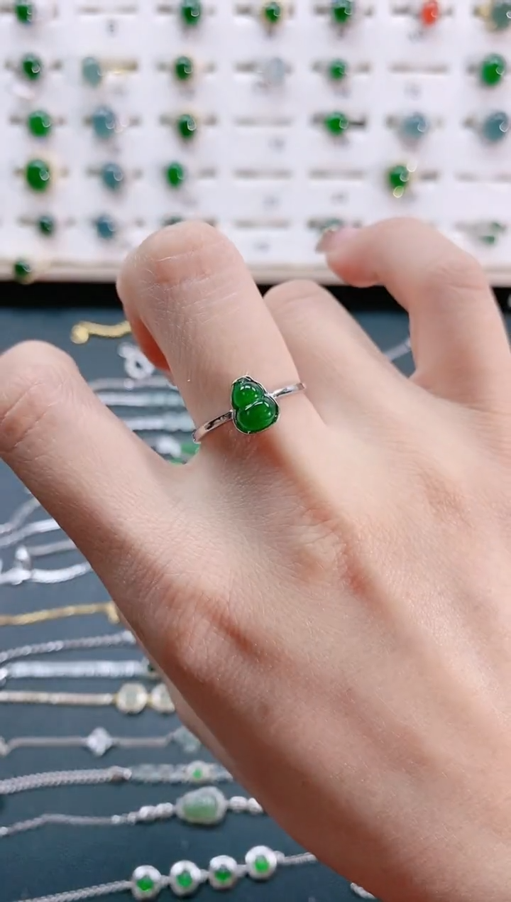【闪购商品】翡翠戒指银S925镶嵌天然翡翠