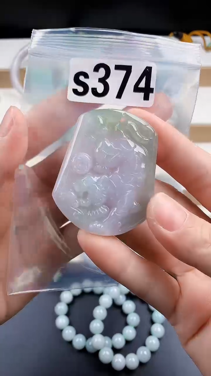 颈饰未镶嵌翡翠天然翡翠吊坠挂件