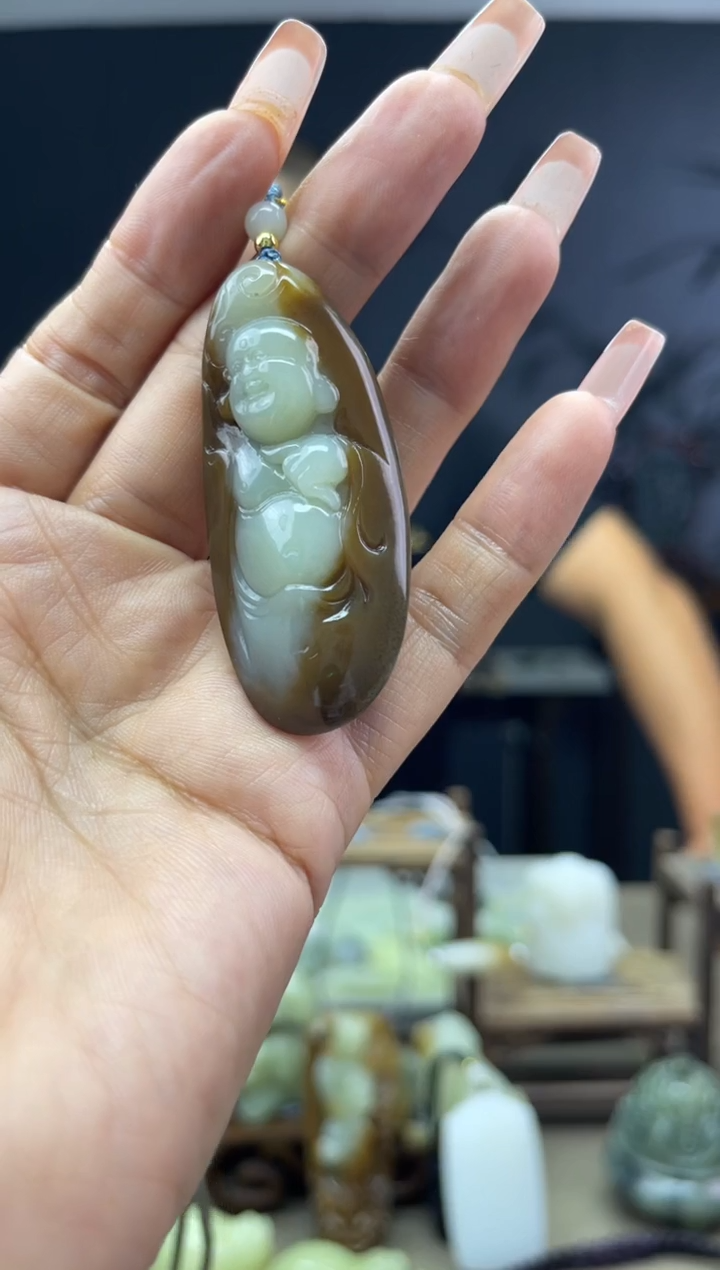 颈饰未镶嵌和田玉1