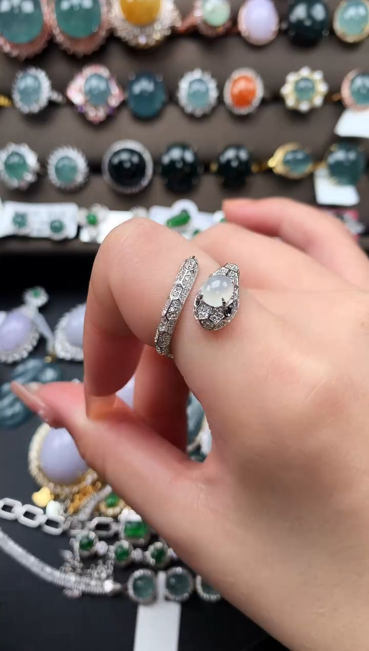 【闪购商品】翡翠戒指银S925镶嵌52114