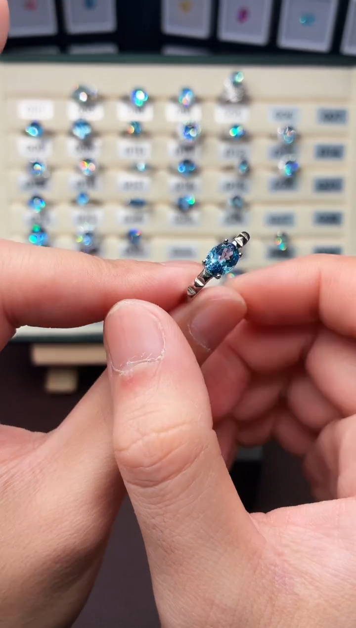 银S925镶嵌戒圈海蓝宝石1111