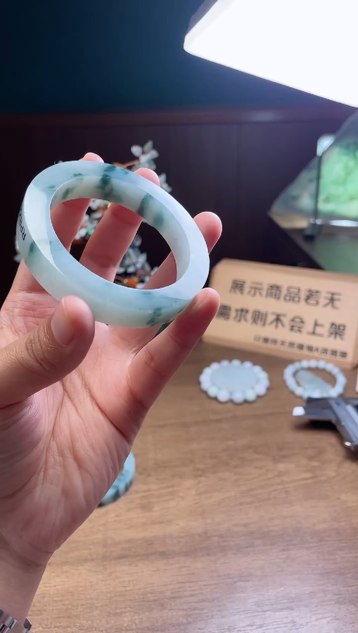【闪购商品】定制翡翠手镯未镶嵌定制