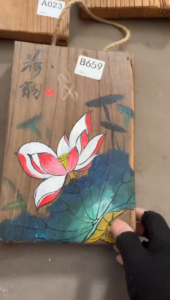 风化老门板丙烯画