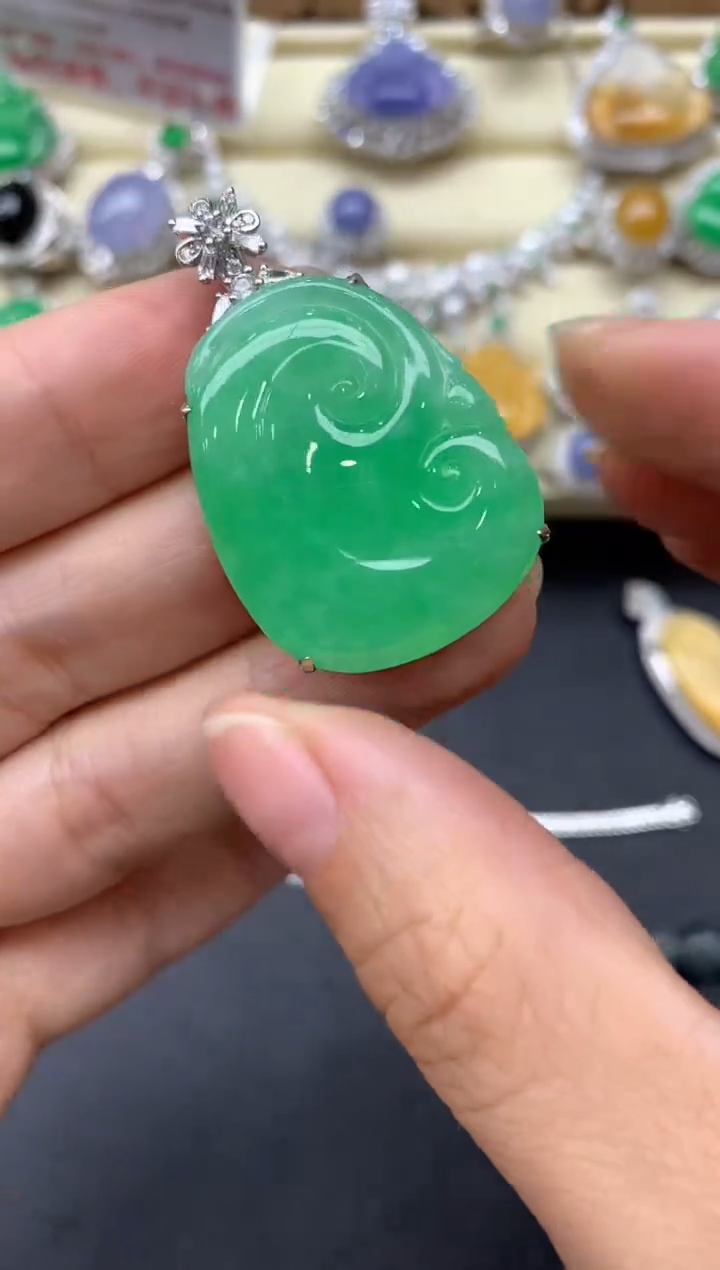 【闪购商品】翡翠颈饰18K金镶嵌686-中国好珍宝