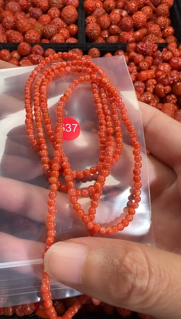 颈饰未镶嵌南红玛瑙1