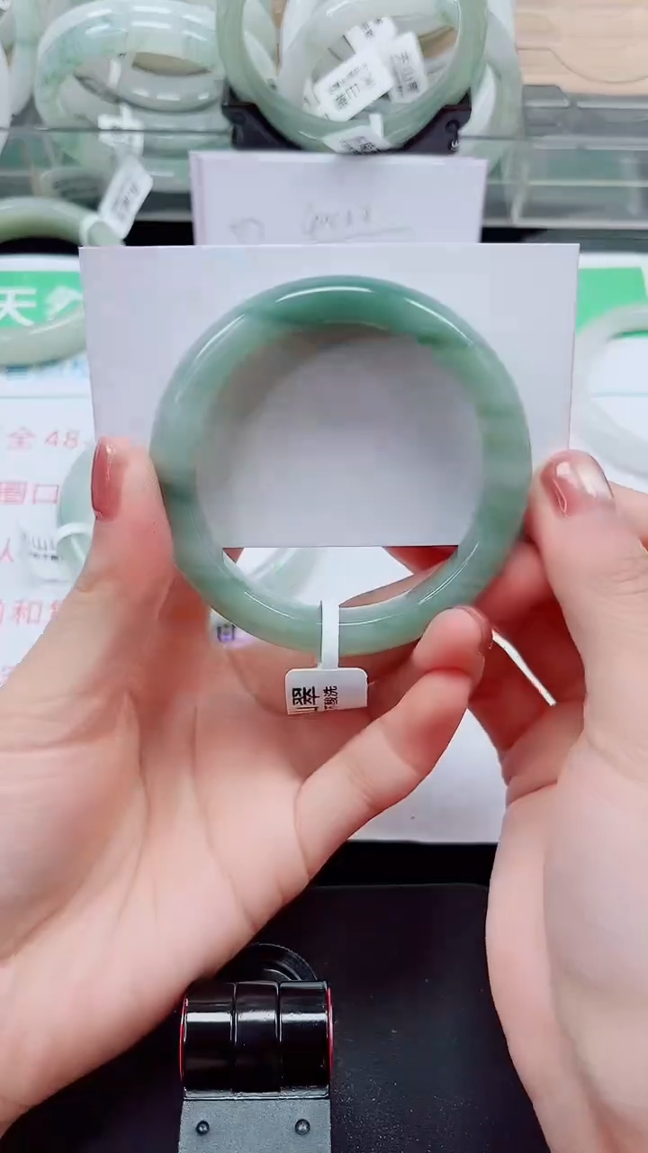 未镶嵌手镯石英质玉73-52/53