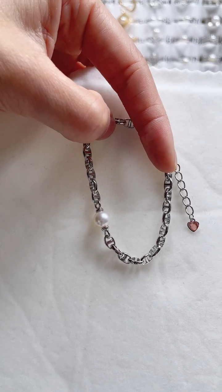 【闪购商品】海水珍珠手绳银S925镶嵌海水珍珠猪鼻子手链