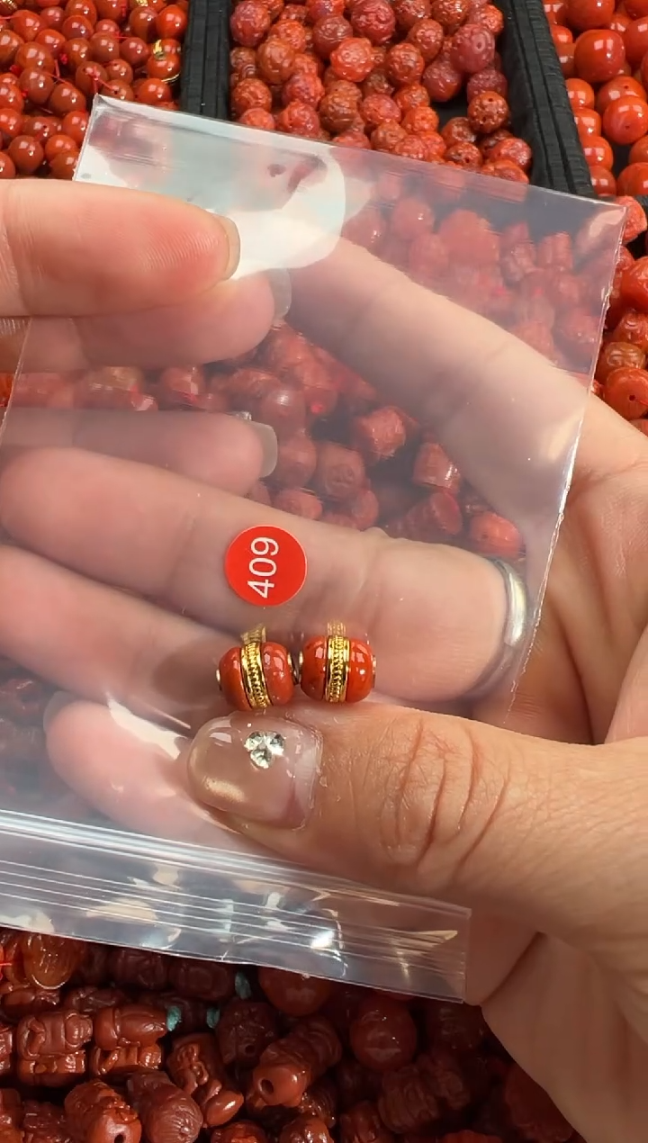 南红玛瑙合金颈饰2