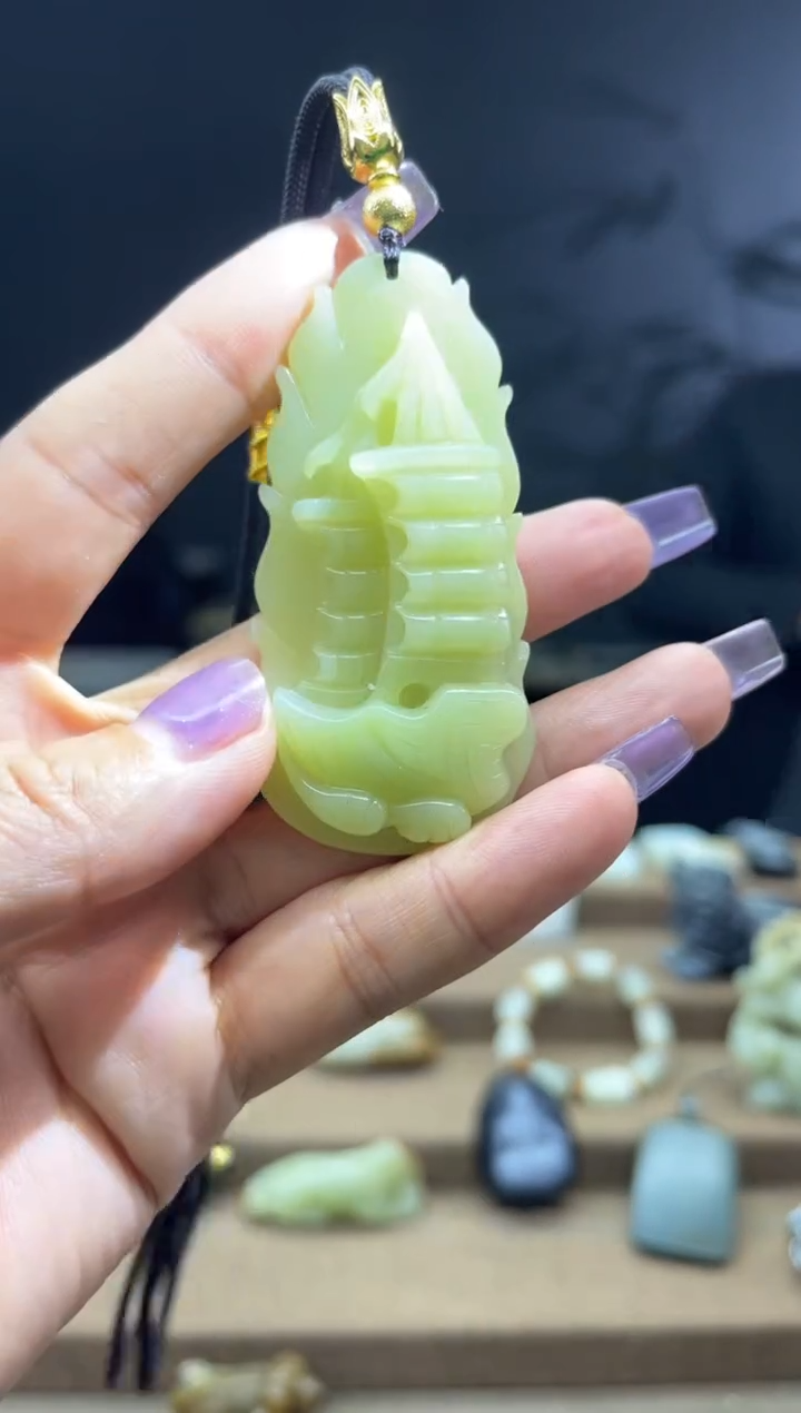 颈饰未镶嵌和田玉1