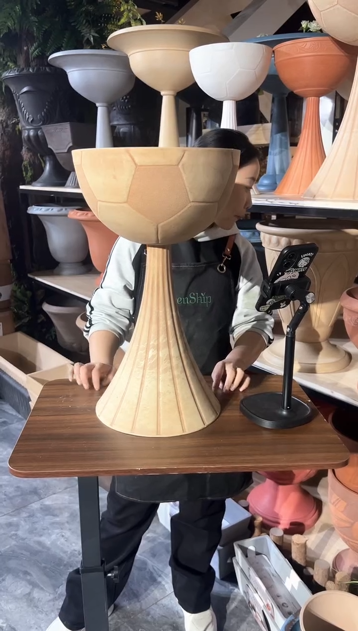 30.5*51/11NZ30黄色足球杯浮雕可拆卸酒杯花盆