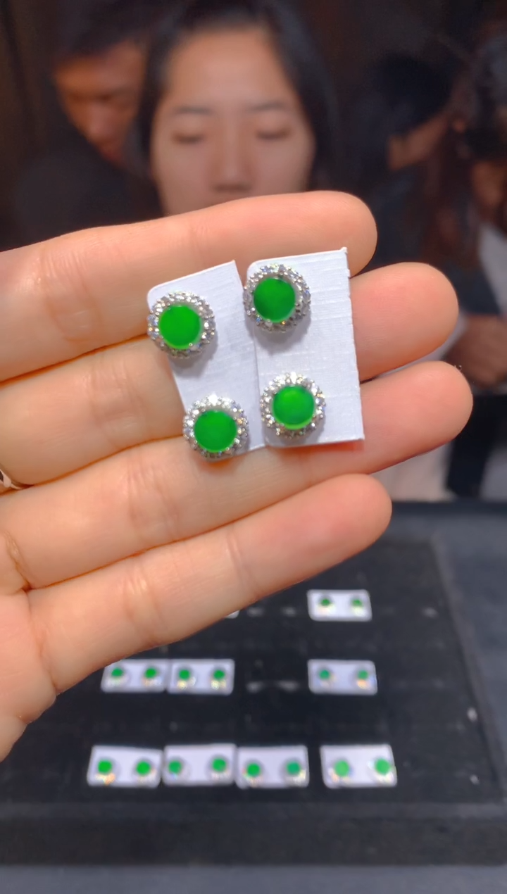 【闪购商品】定制翡翠未镶嵌25多样性发货（发其一）