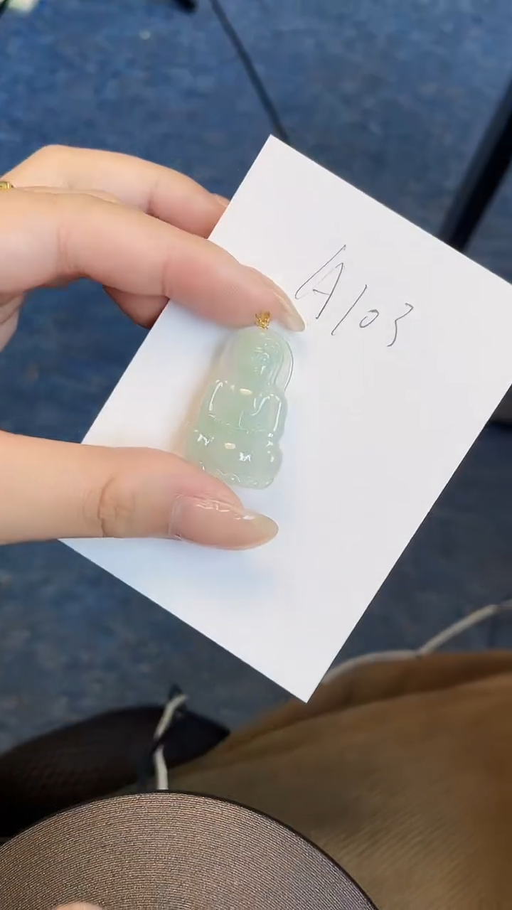 【闪购商品】翡翠颈饰18K金镶嵌00000000