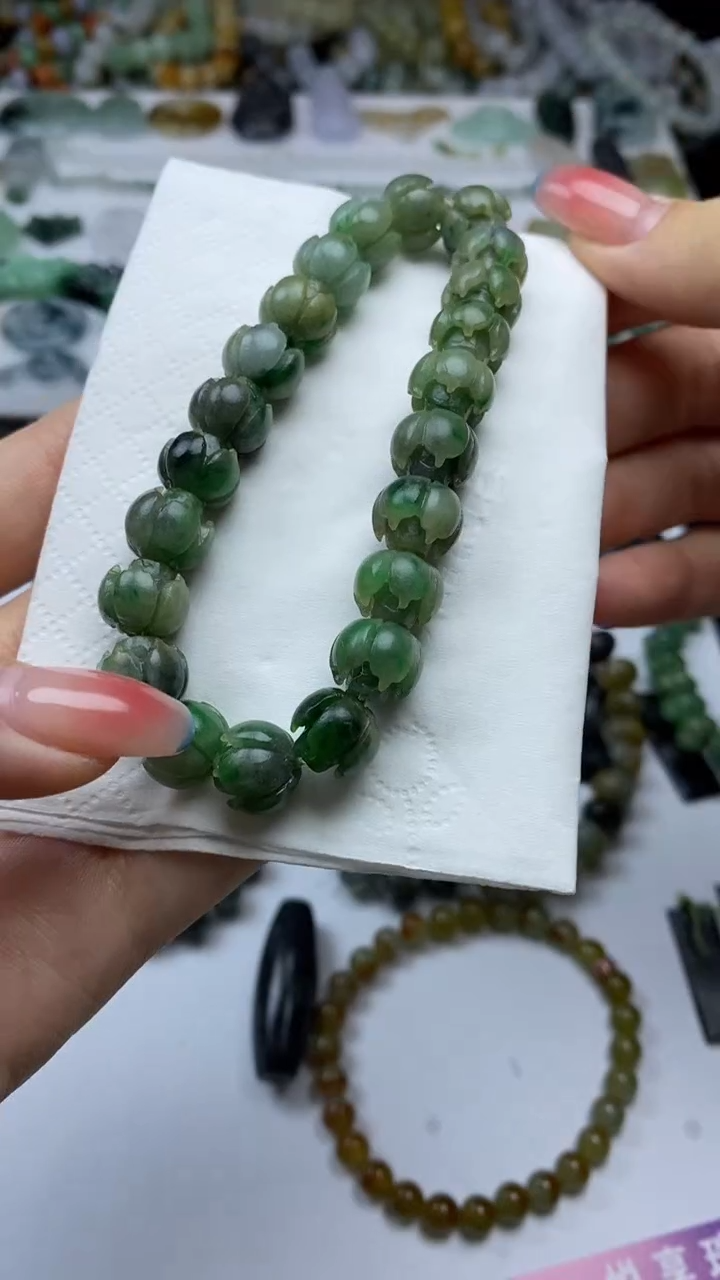 未镶嵌定制翡翠婵*毛货定制不退不换