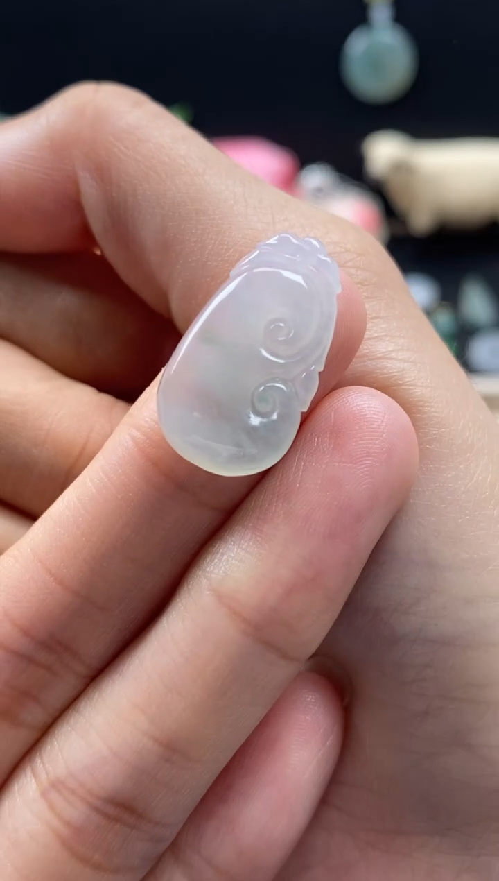 【闪购商品】翡翠颈饰未镶嵌翡翠白冰如意