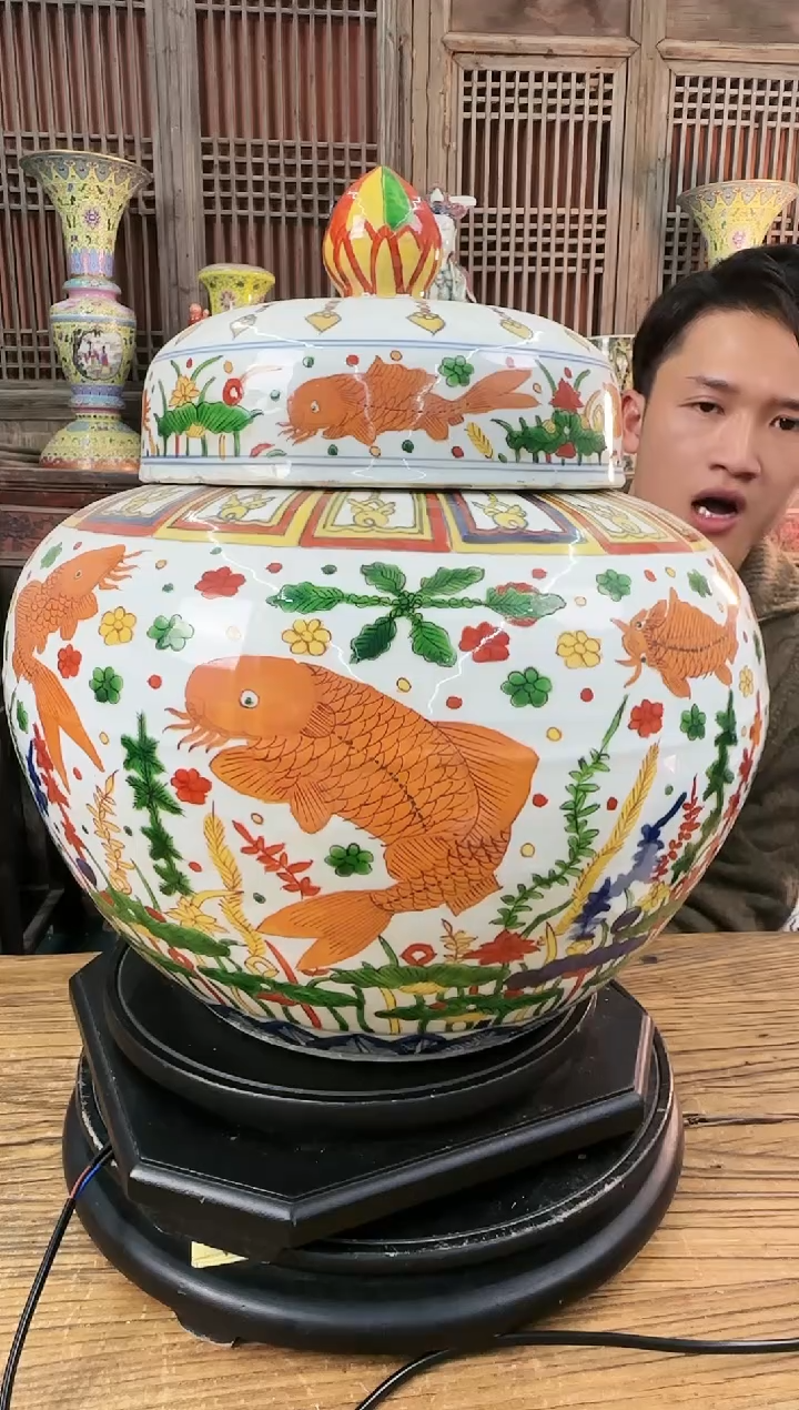 【闪购商品】摆件陶瓷 摆件 鱼藻纹 宝罐