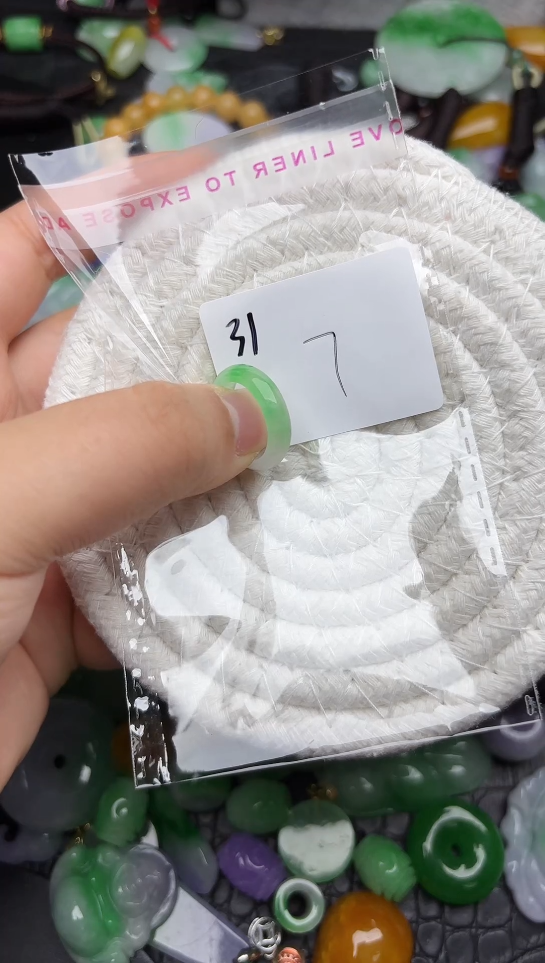 颈饰未镶嵌翡翠缅甸翡翠吊坠