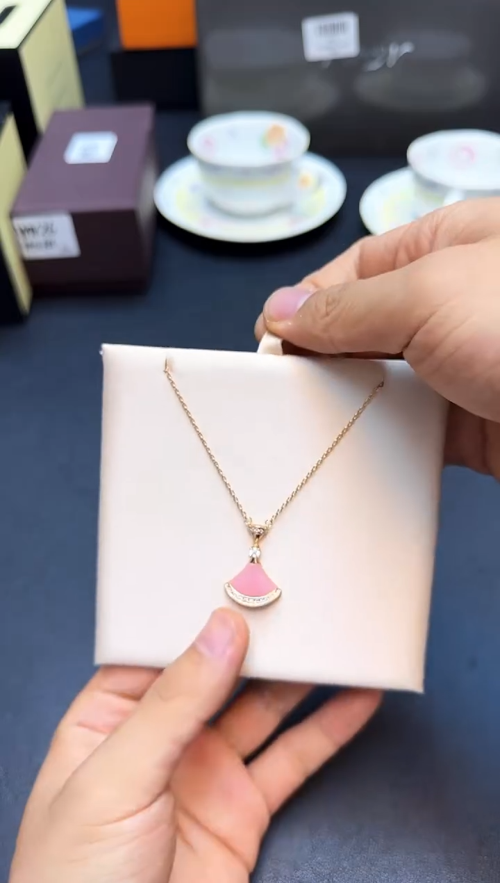 瓷片全新正品一件不留@@WE1323