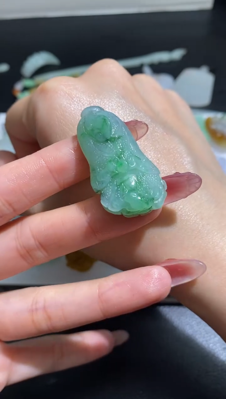 未镶嵌定制翡翠翡翠毛货~