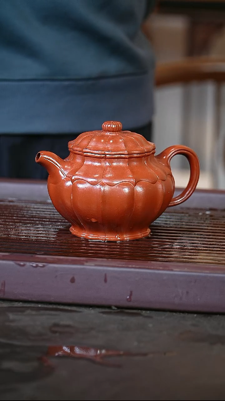 紫砂朱泥筋纹大品