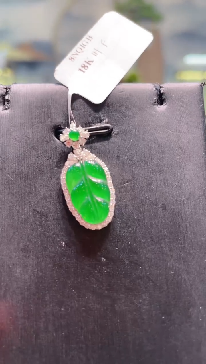 【闪购商品】翡翠颈饰18K金镶嵌A99天然A货翡翠