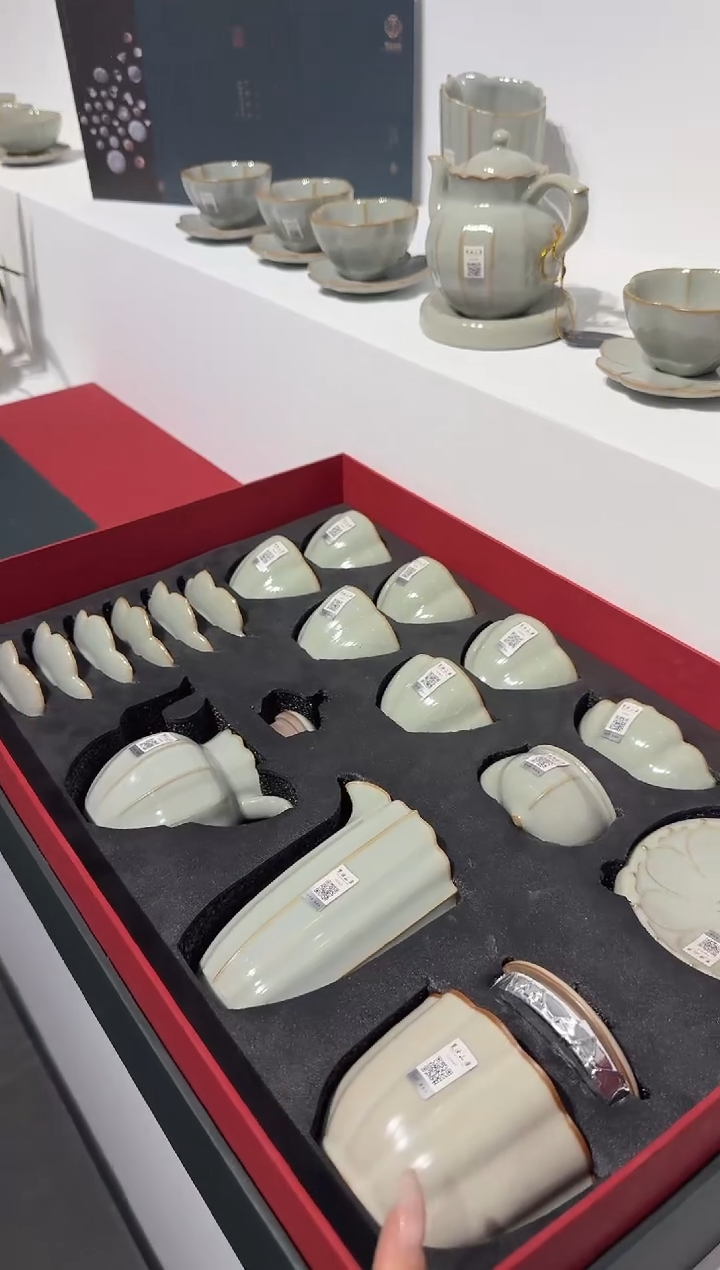 【闪购商品】小乔推荐如图所示