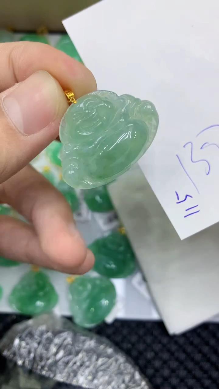 颈饰18K金镶嵌翡翠1