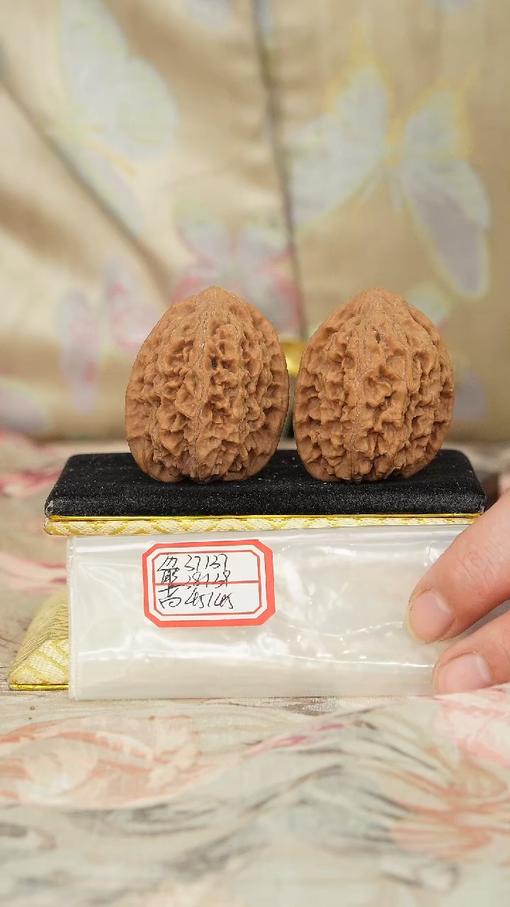 【闪购商品】文玩核桃把件非嫁接将军榜