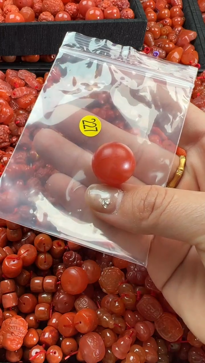【闪购商品】南红玛瑙颈饰未镶嵌1