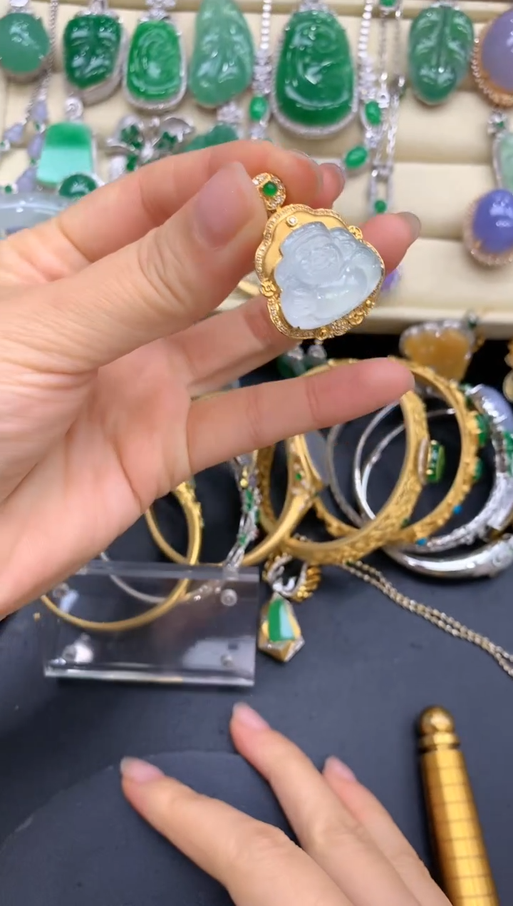 【闪购商品】翡翠颈饰18K金镶嵌480-中国好珍宝