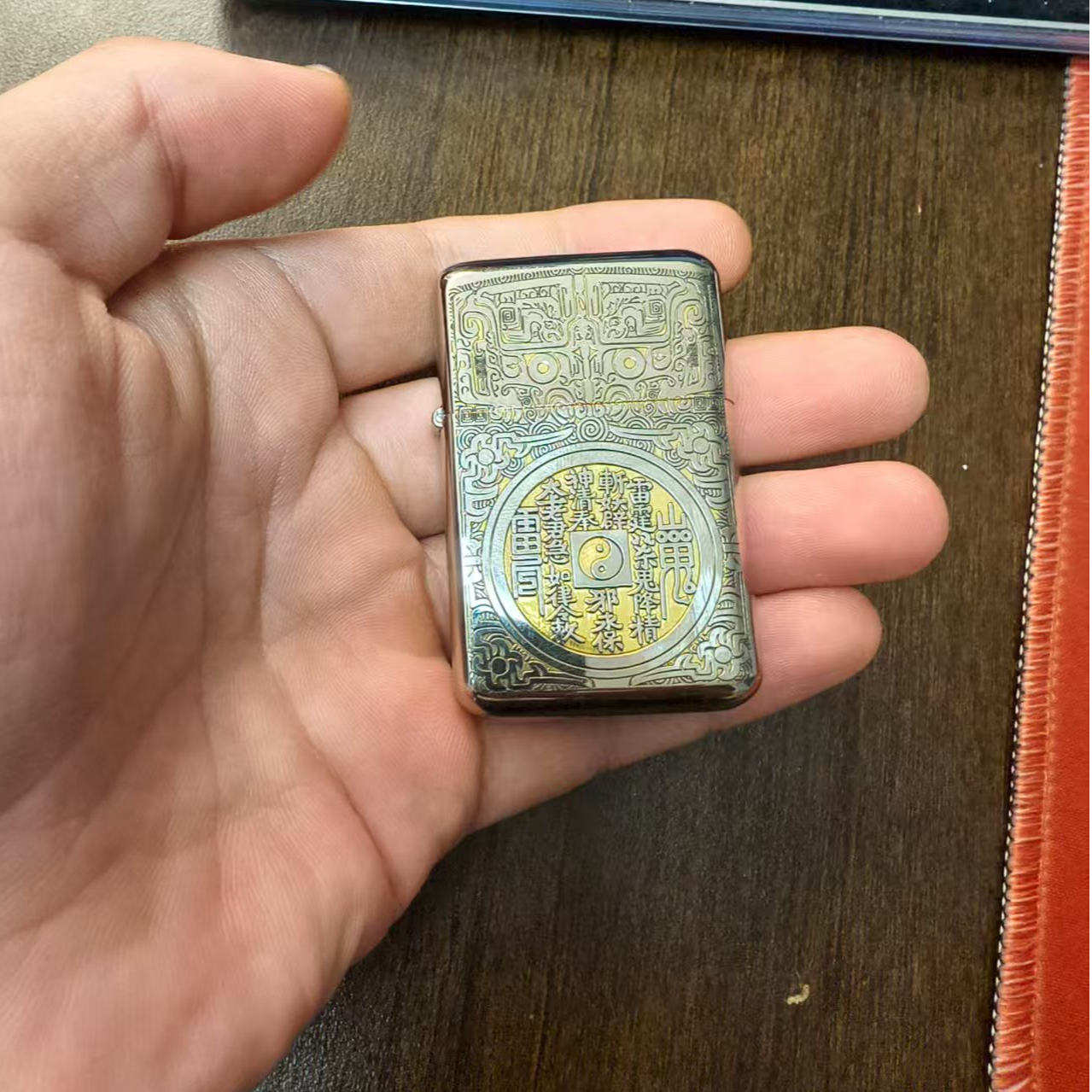 EIFFEL/埃菲尔E05白镍山鬼花钱防风煤油打火机古典精雕