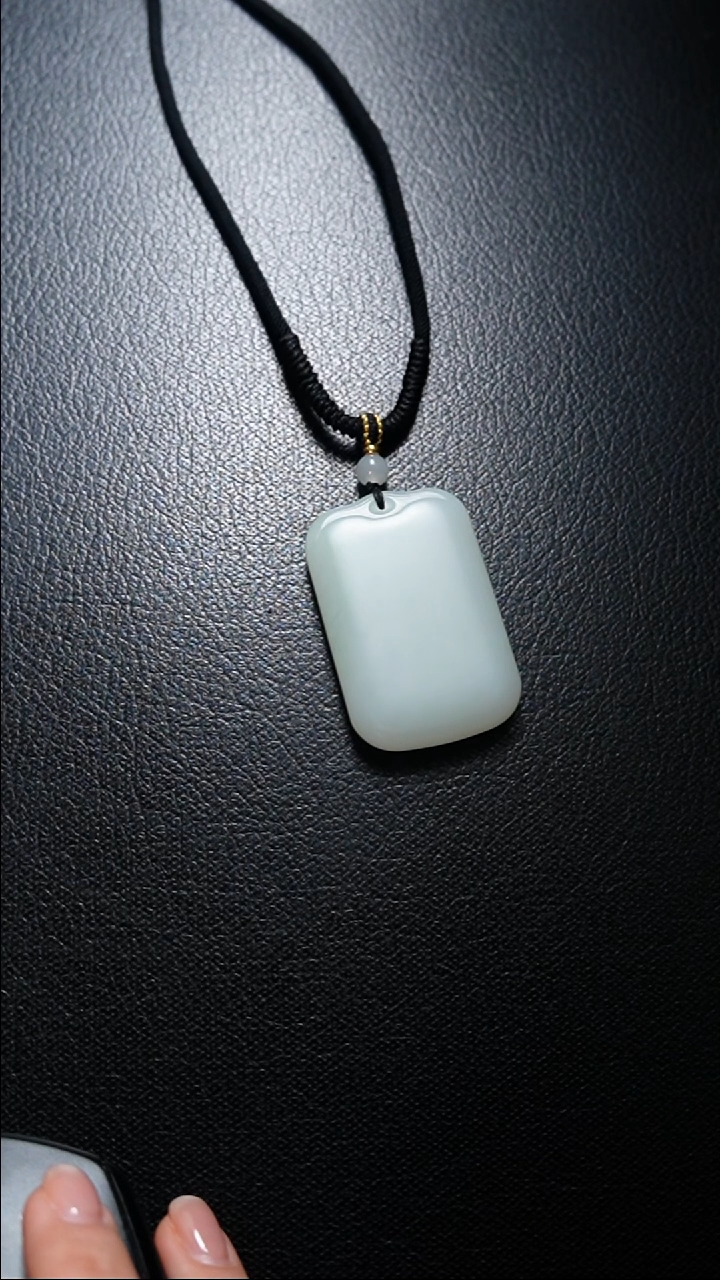 【闪购商品】和田玉颈饰未镶嵌无事牌