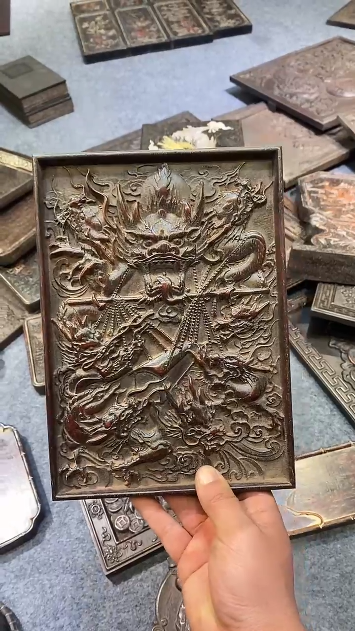 【闪购商品】木紫檀雕刻一物一拍以直播间为准
