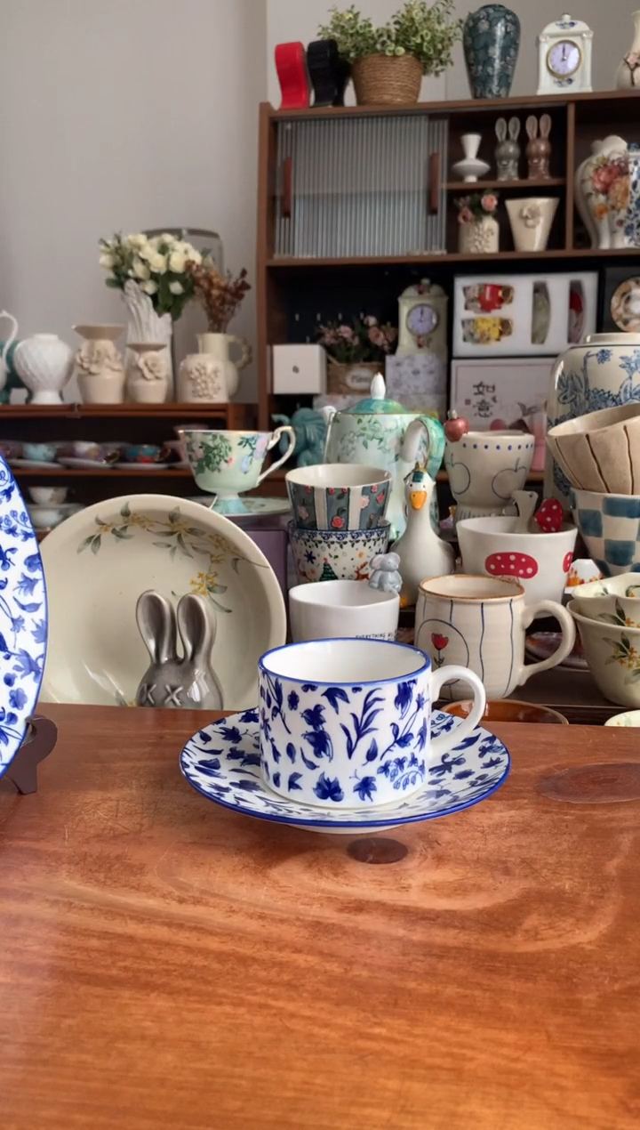 陶瓷【清仓微瑕】蓝色花卉杯碟